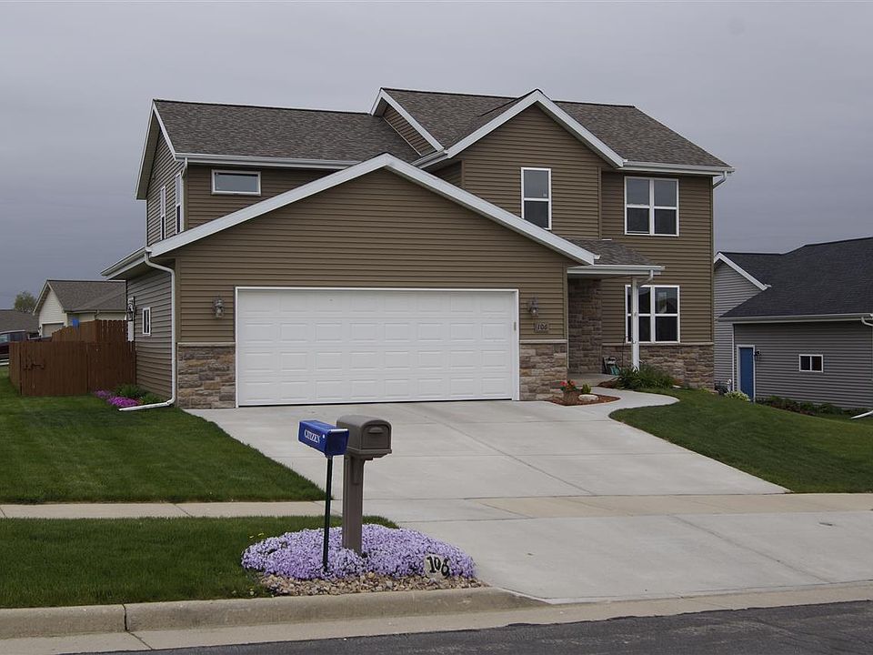 1st image of 106 Empire Dr