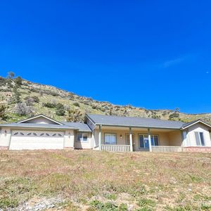 25381 Bear Valley Rd, Tehachapi, CA, 93561