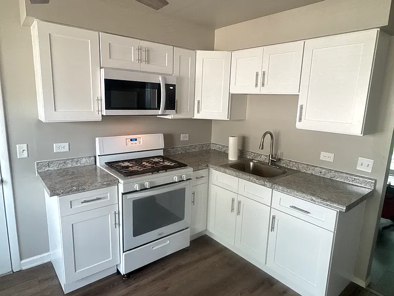 9845 El Cameno Ln — Photo 1