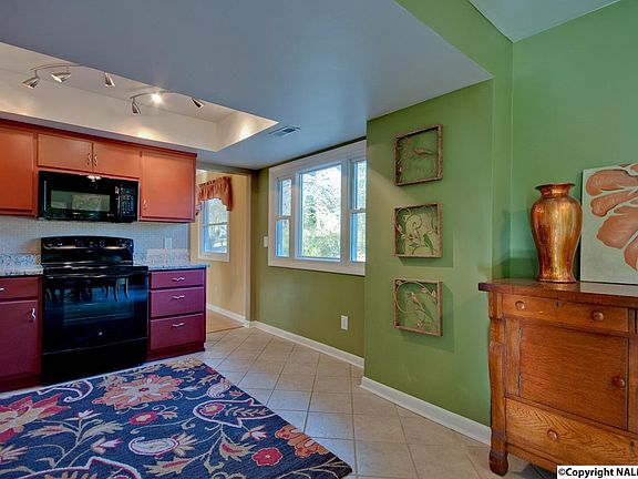 3rd image of 10009 Willow Park Dr SE