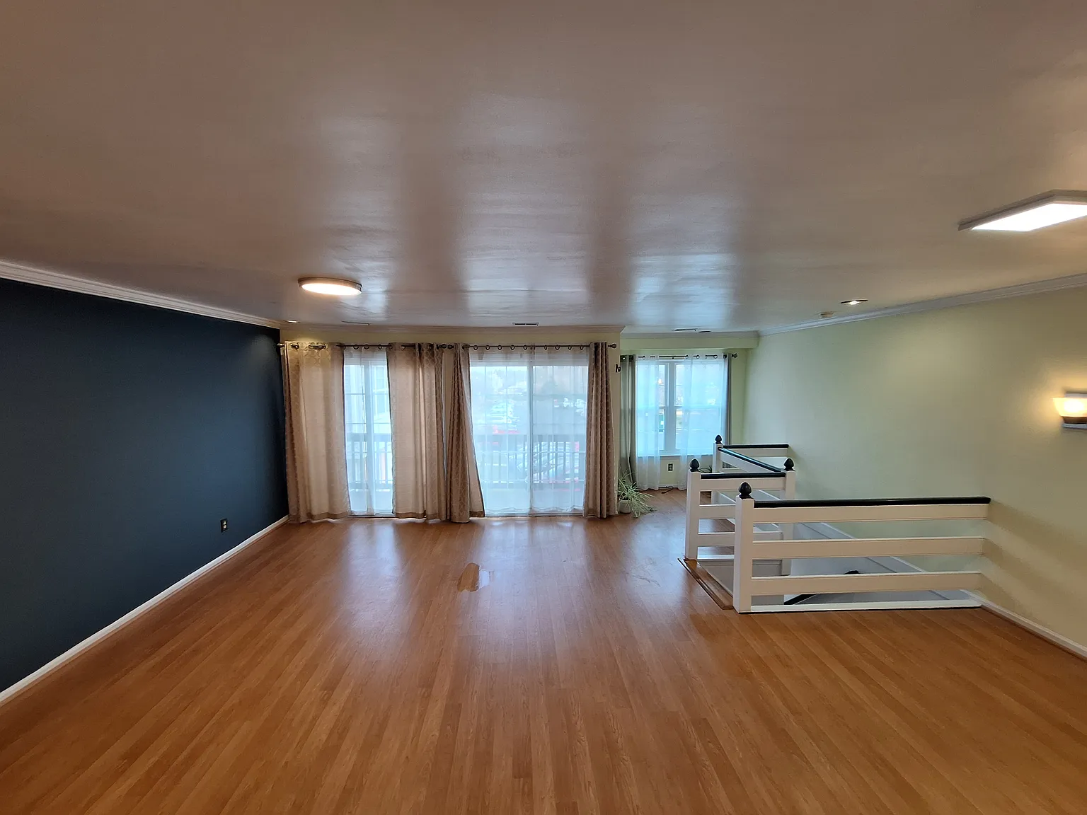 131 Wendover Dr — Photo 3