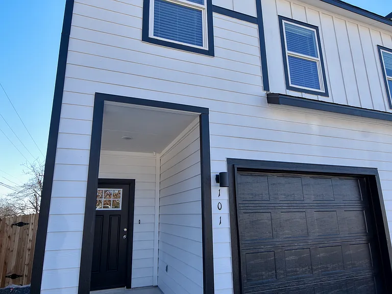 6214 Oakland Bnd #101 — Photo 2