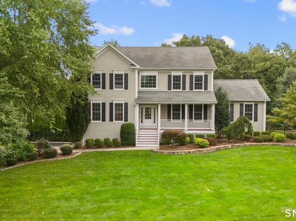 20 Park View Lane, Monroe, CT 06468