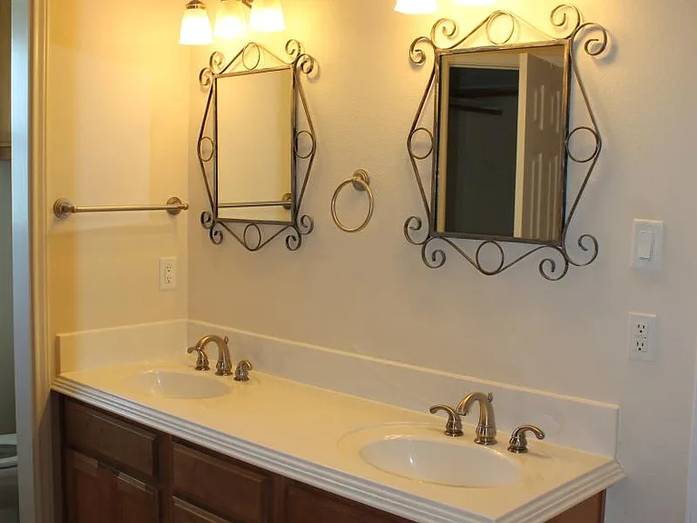 336 Skyline Dr — Photo 21