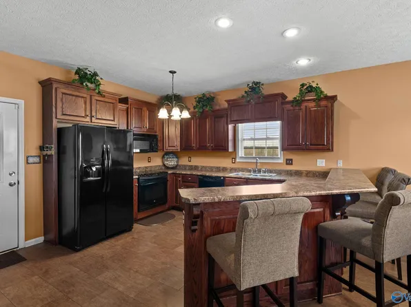 17017 Stone Valley Dr, Athens, AL 35611