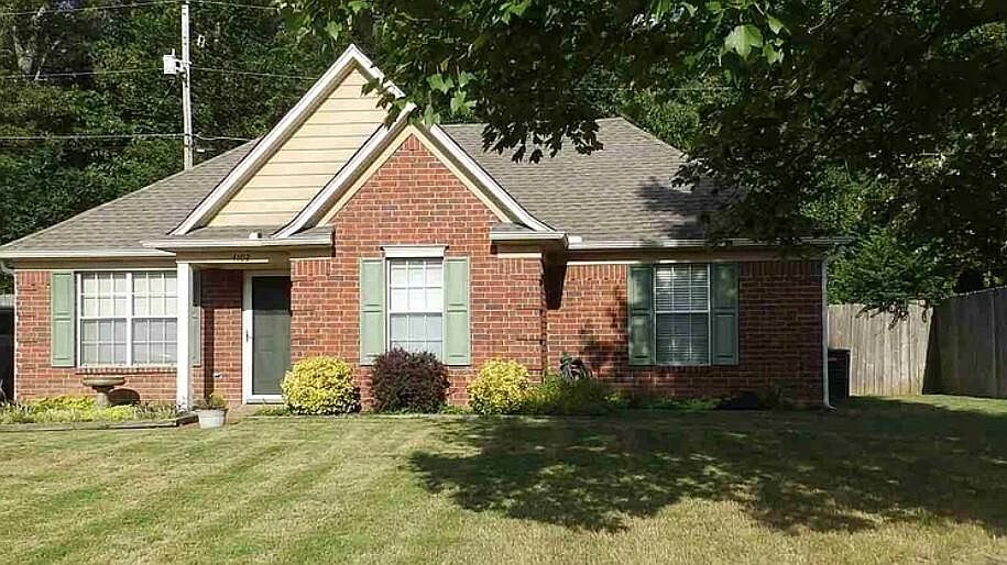 1st image of 4102 Angelace Dr N