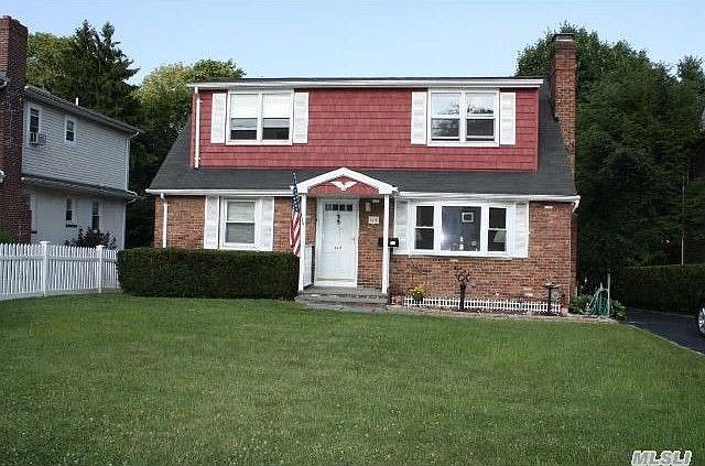 1st image of 114 Baldwin Ave