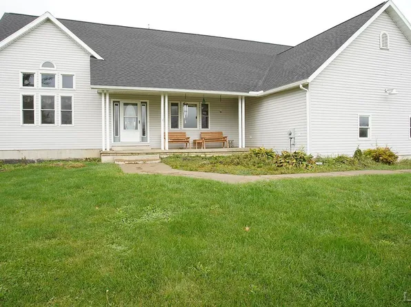 12452 Burton Rd, Manitou Beach, MI 49253