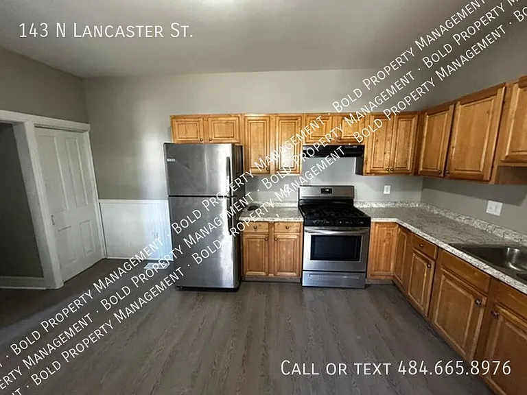 143 N Lancaster St — Photo 9