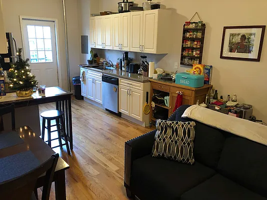 Rented by Owner | media 40