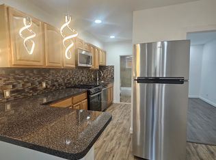 24-10 23rd St #1A, Astoria, NY 11102