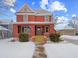 218 E Division St, Kaukauna, WI 54130