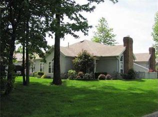 75 Stone Ridge Blvd, Hermitage, PA 16148