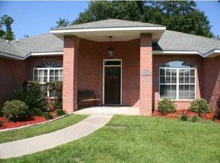 5761 Tiger Woods Dr, Milton, FL 32570