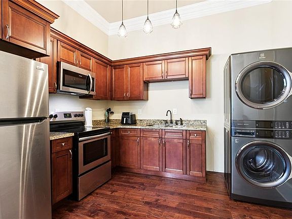 4th image of 7320 Freret St #B