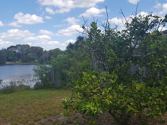 3rd image of 8022 Timberlane Dr