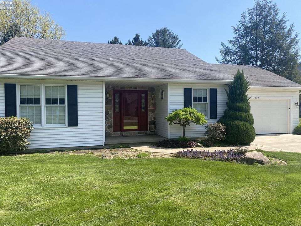 2nd image of 5802 Cambridge Cir