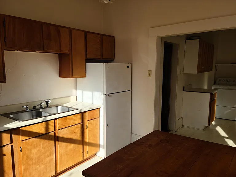 132 Old Park Ave #1 — Photo 7