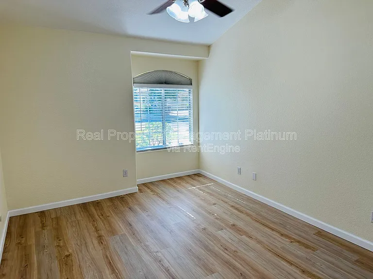 8552 N Meridian Ave — Photo 16