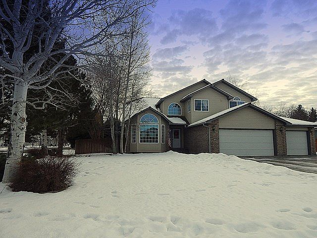 1st image of 2680 Desert Dr
