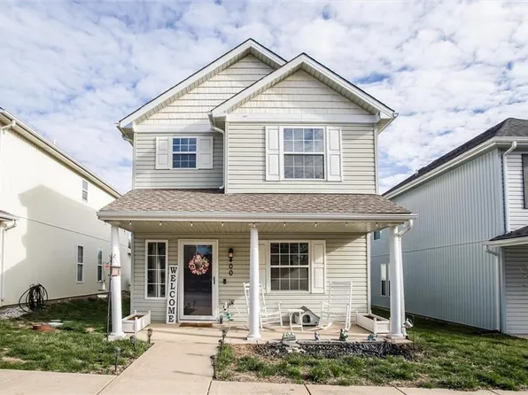 400 NE Coldwater Creek Dr, Grain Valley, MO 64029