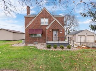 4464 Kemary Ave SW, Navarre, OH 44662