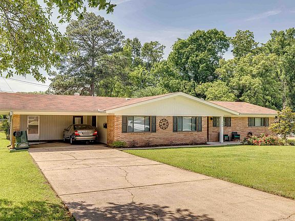 2nd image of 503 Arlington Pl