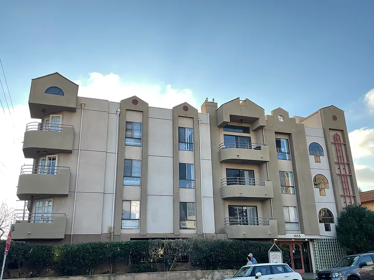 1855 Purdue Ave #205 — Photo 1