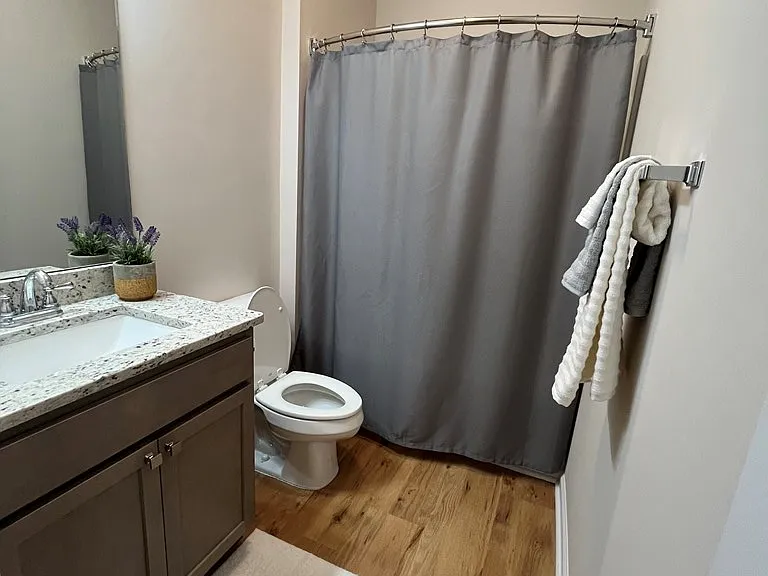 501 Elm St — Photo 5