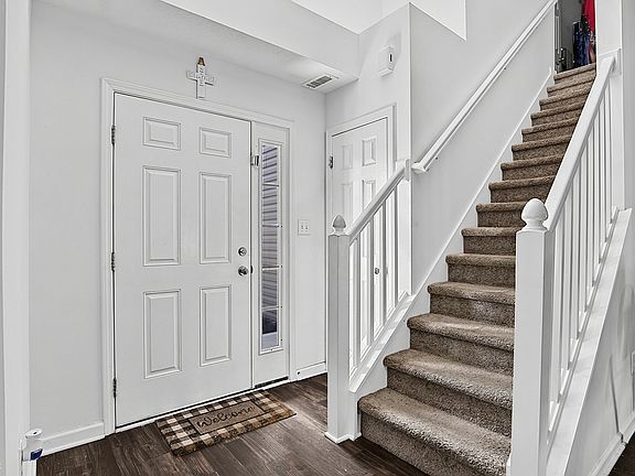 5th image of 8099 Ambrosia Ln