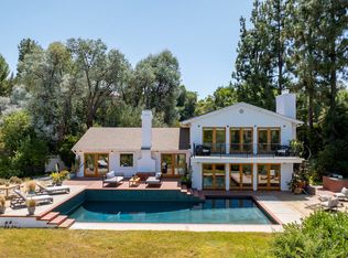 4343 Reyes Dr, Tarzana, CA 91356