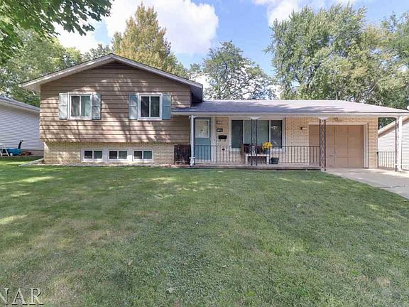 2nd image of 1304 Searle Dr
