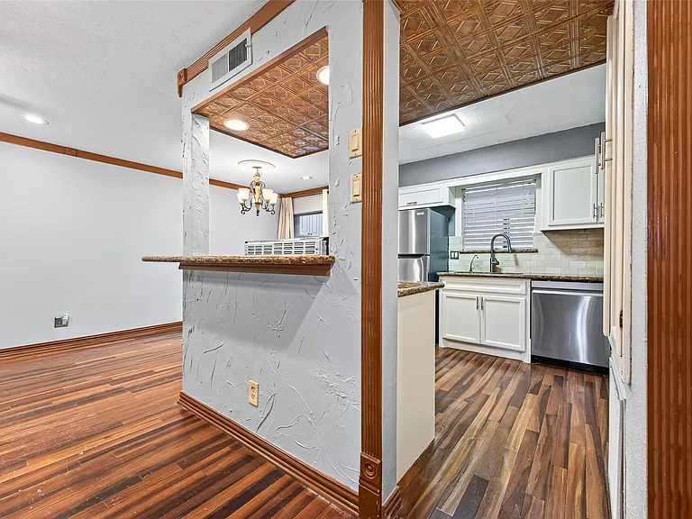 14515 Wunderlich Dr #403 — Photo 10