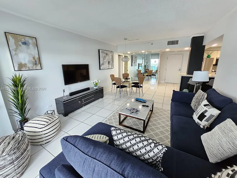 2301 Collins Ave #1026 — Photo 13