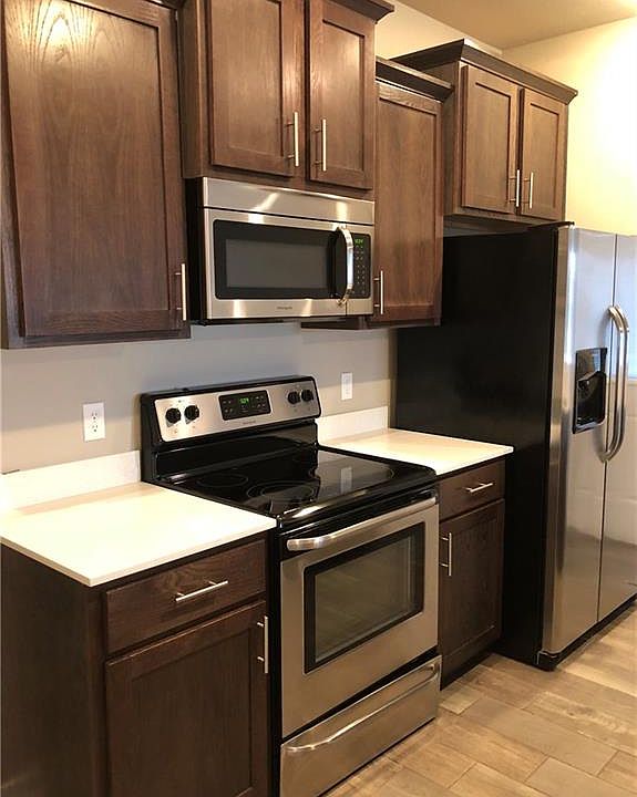 1st image of 501 W Weymouth #B