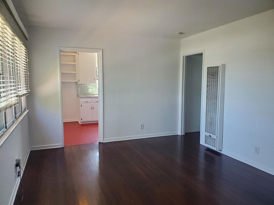 1st image of 2977 Kalmia St