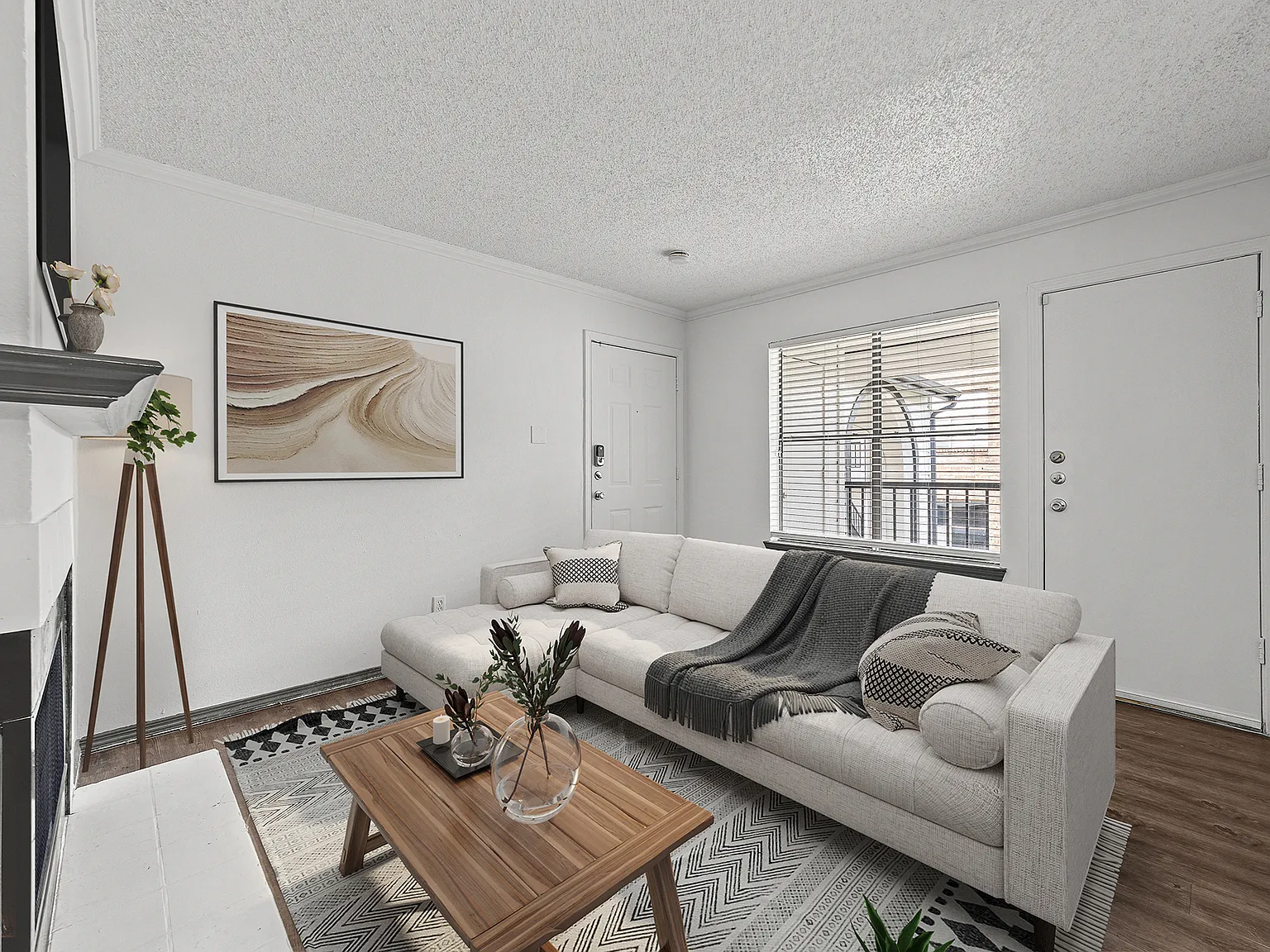 Harper Apartments — Photo 2