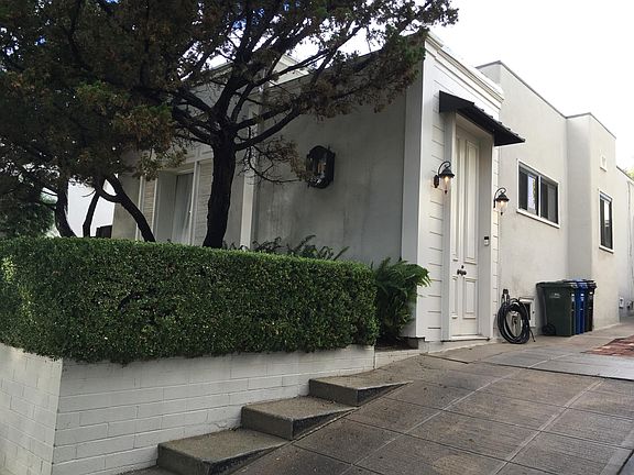 3rd image of 8941 Dicks St
