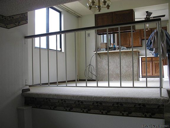 5th image of 2931 Santa Cruz Dr