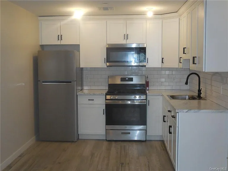 67 Main St #3B — Photo 6