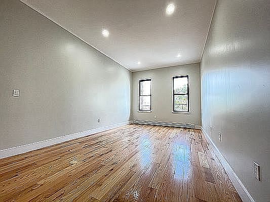 1st image of 415 Knickerbocker Ave #4