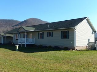 8 Spring Ln, Benton, PA 17814