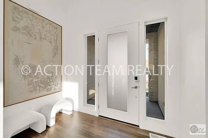 1722 W Oakridge Dr — Photo 7