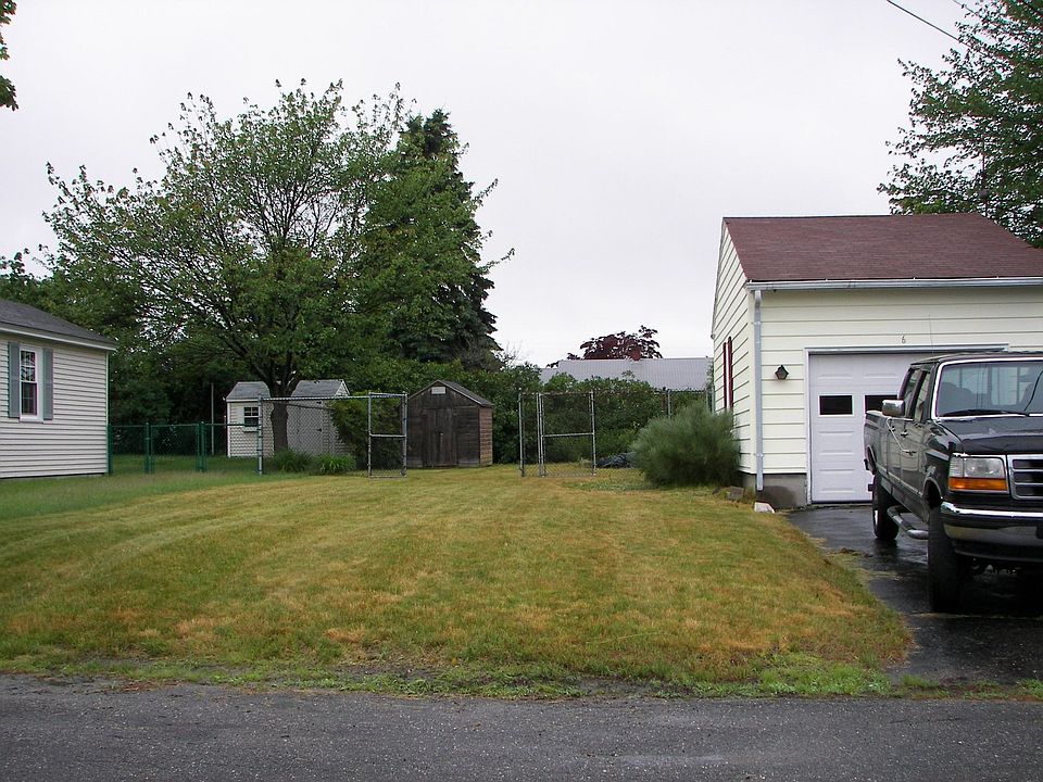 2nd image of 6 Ranch Ln