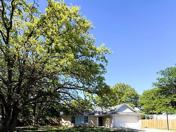 2nd image of 7060 Jay Ln