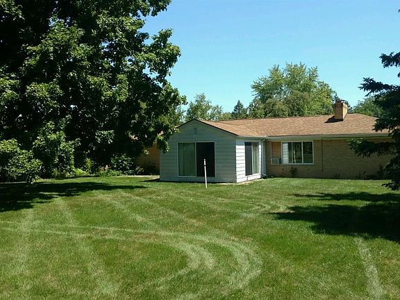 3rd image of 8092 Dungarvin Dr