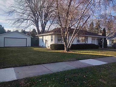 931 Powers St Oshkosh Wi 54901 Zillow