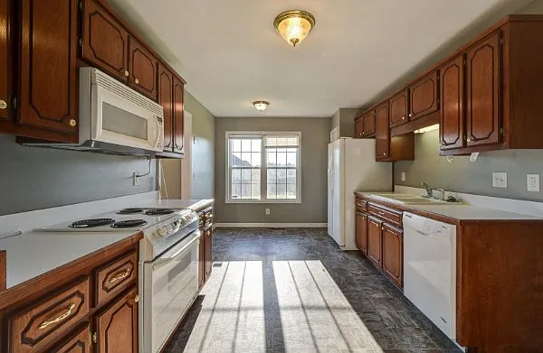 1634 Windriver Rd — Photo 13