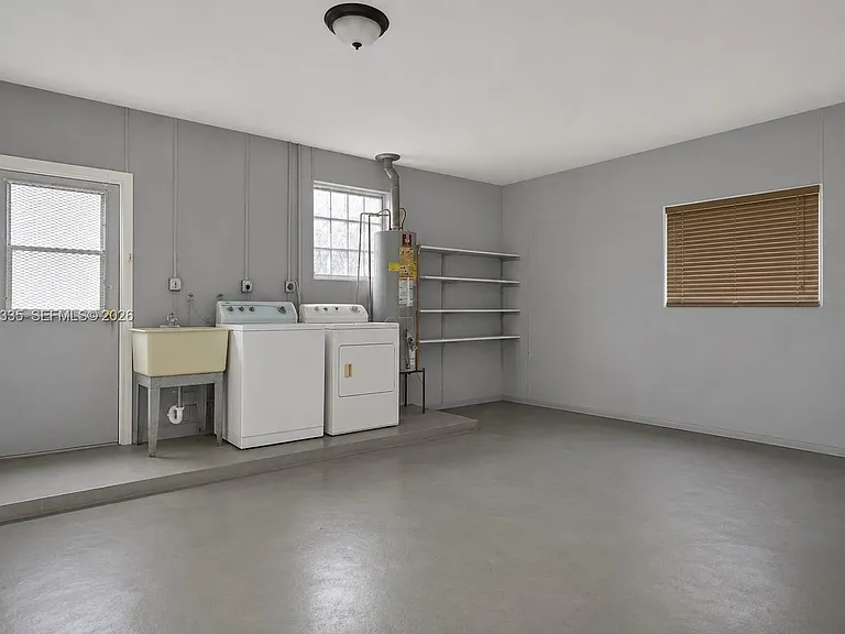 17355 NE 7th Ave — Photo 12