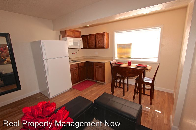 2nd image of 1600 North Ave #122